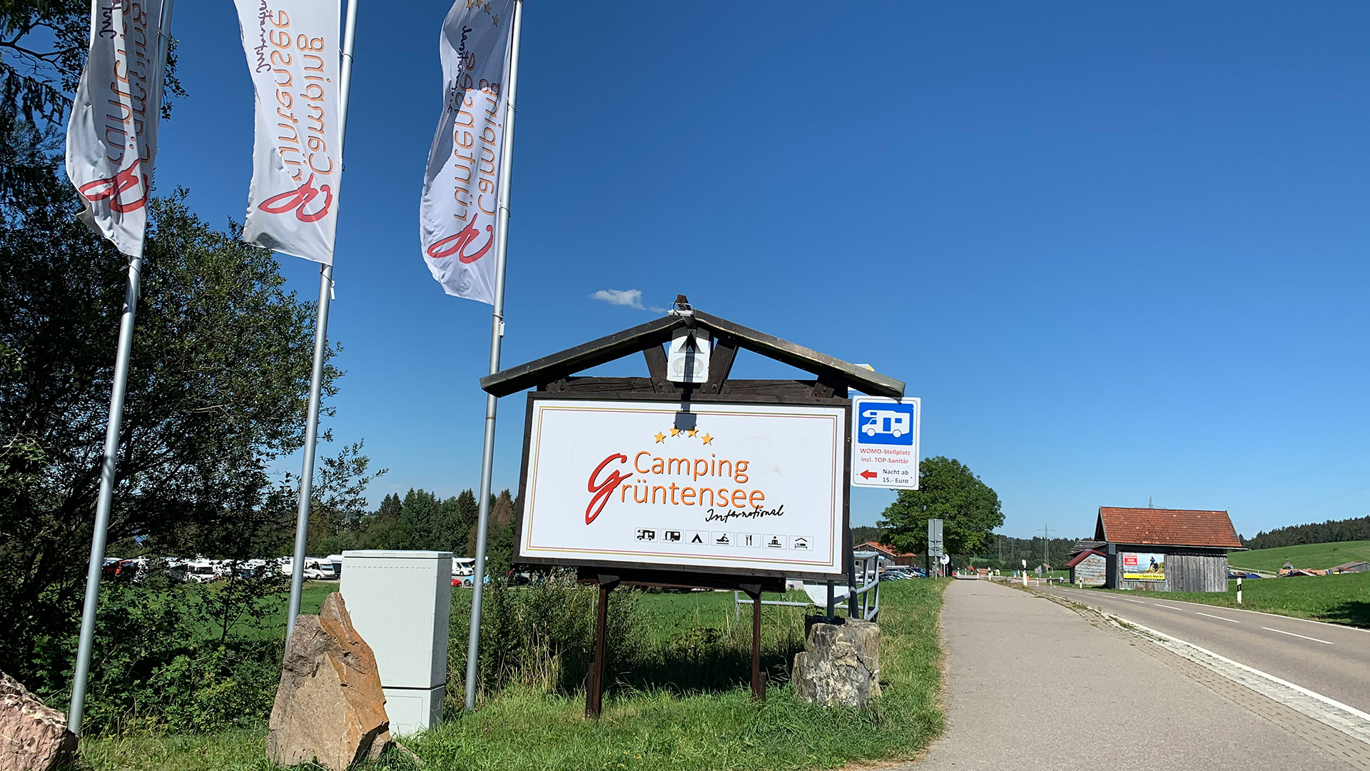 Willkommensschild Camping am Grüntensee